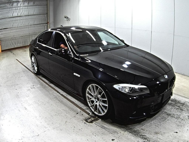 BMW 5 SERIES 2010