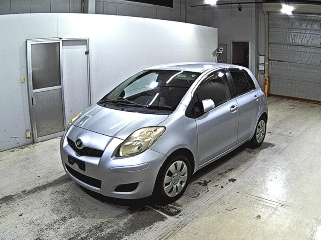 TOYOTA VITZ 2009