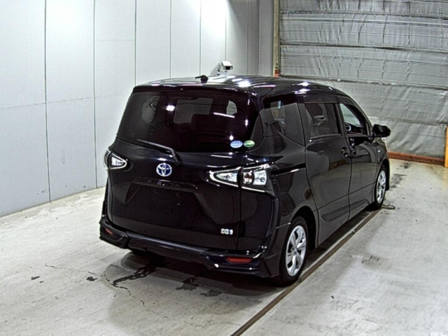 TOYOTA SIENTA 2018