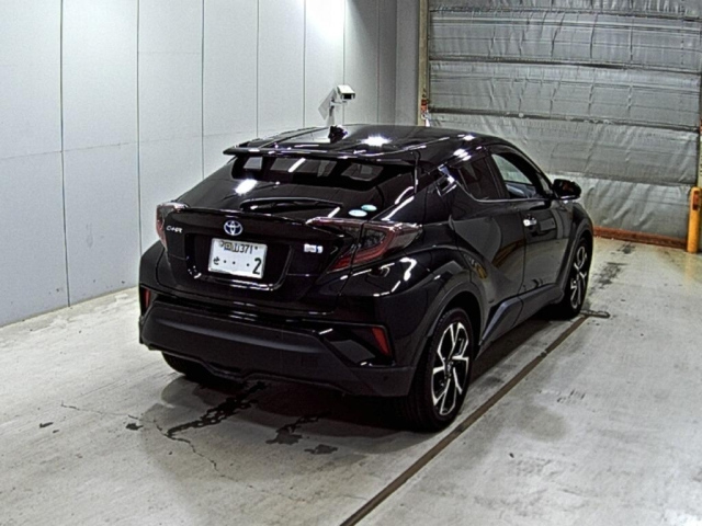 TOYOTA C-HR 2018