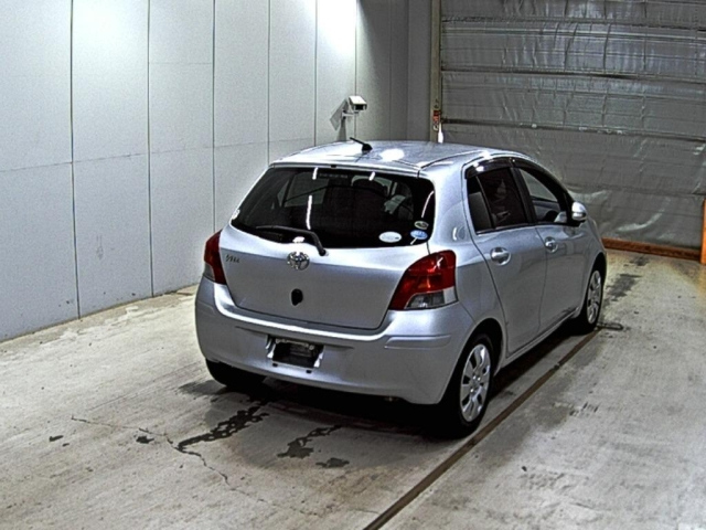 TOYOTA VITZ 2009