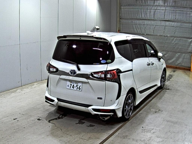 TOYOTA SIENTA 2018