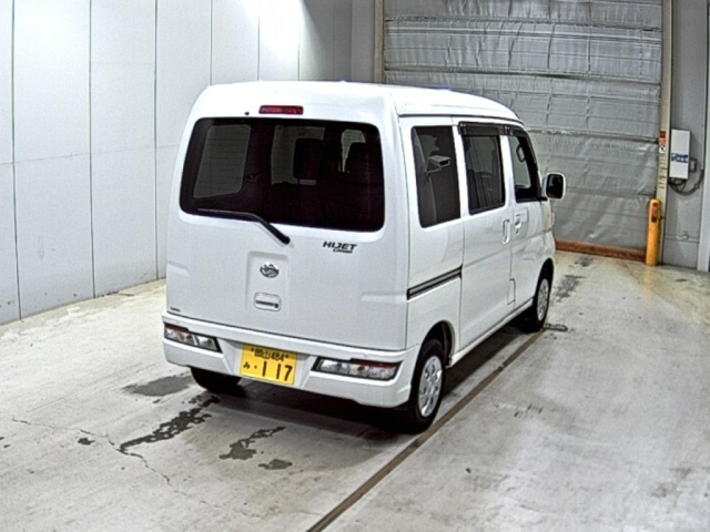 DAIHATSU HIJET VAN 2018
