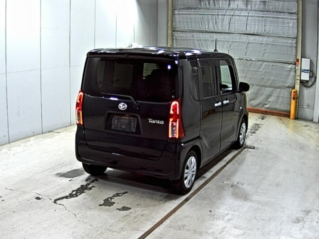 DAIHATSU TANTO 2020