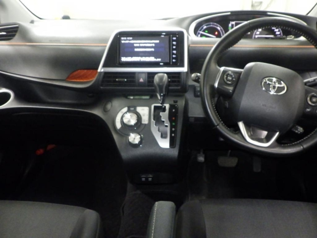 TOYOTA SIENTA 2018