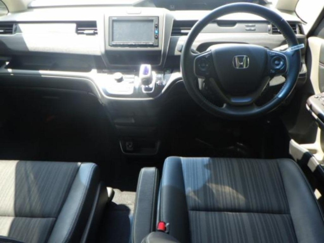 HONDA FREED 2017