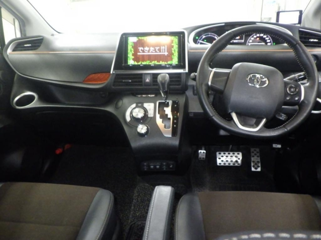 TOYOTA SIENTA 2018