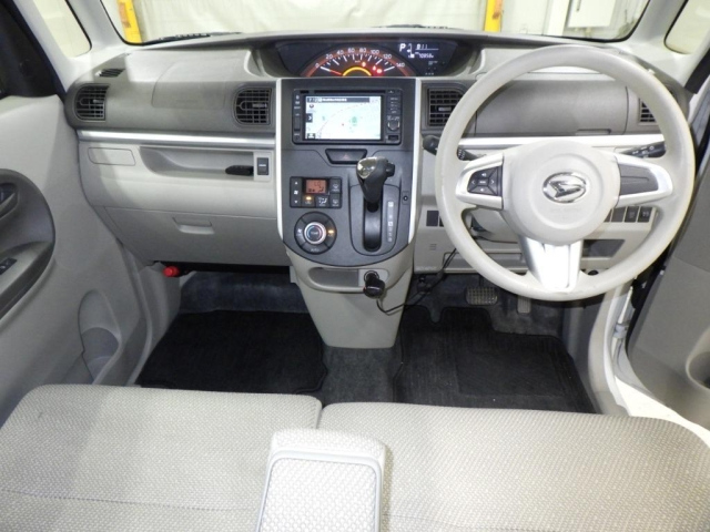 DAIHATSU TANTO 2015