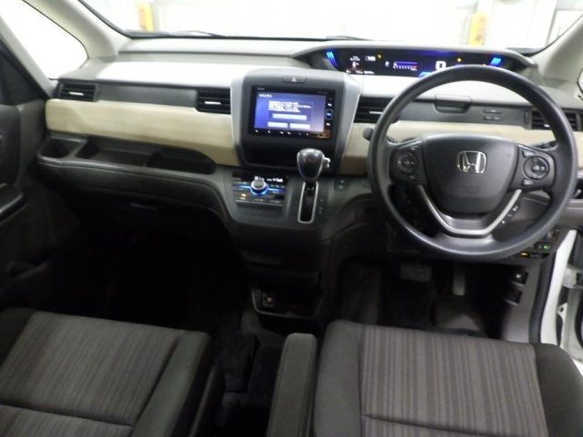 HONDA FREED 2019