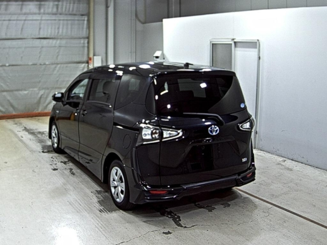 TOYOTA SIENTA 2018