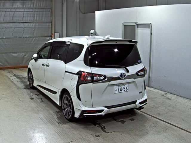 TOYOTA SIENTA 2018