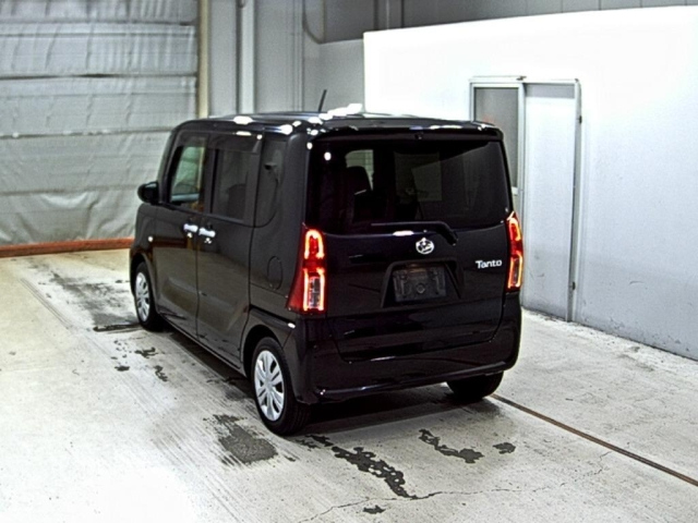 DAIHATSU TANTO 2020