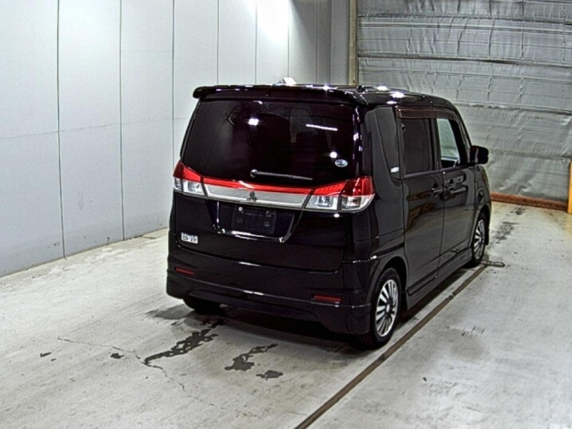 MITSUBISHI DELICA D2 2012
