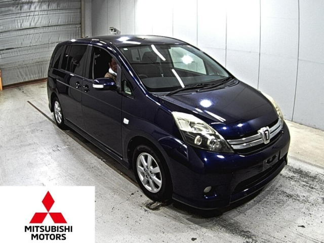 TOYOTA ISIS 2012