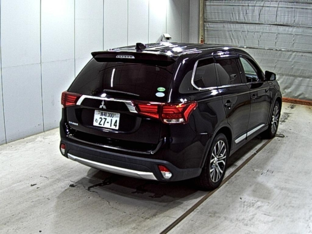 MITSUBISHI OUTLANDER 2017