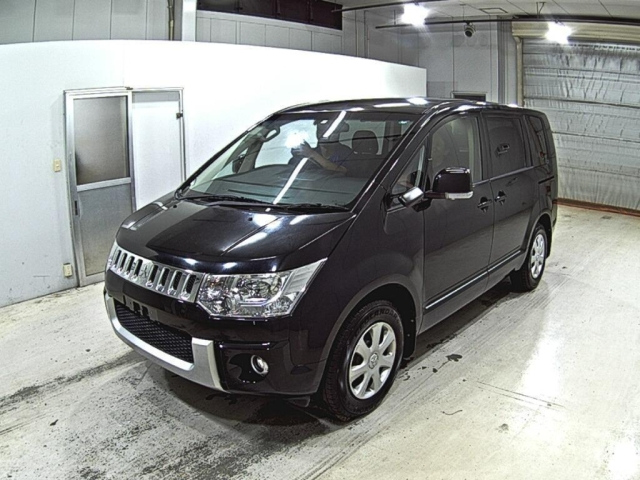 MITSUBISHI DELICA D5 2014