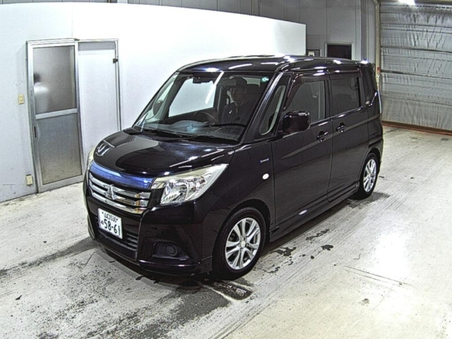 MITSUBISHI DELICA D2 2017