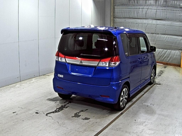 MITSUBISHI DELICA D2 2014