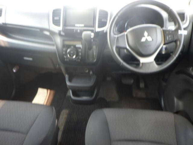 MITSUBISHI DELICA D2 2014