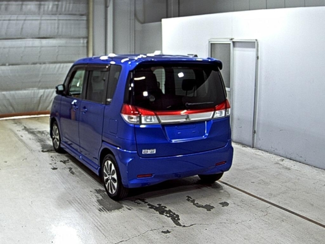 MITSUBISHI DELICA D2 2014