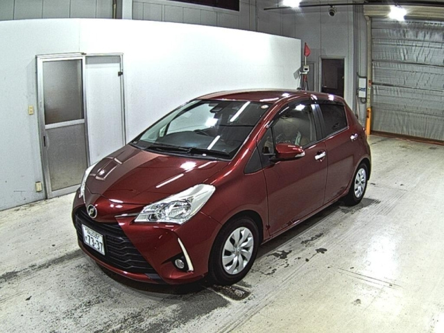 TOYOTA VITZ 2018