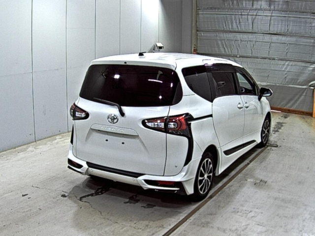 TOYOTA SIENTA 2019