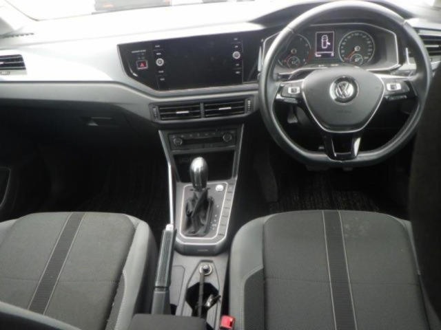 VOLKSWAGEN POLO 2018