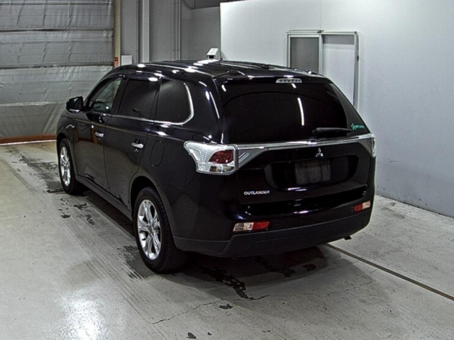 MITSUBISHI OUTLANDER 2014
