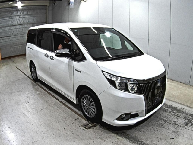 TOYOTA ESQUIRE 2017