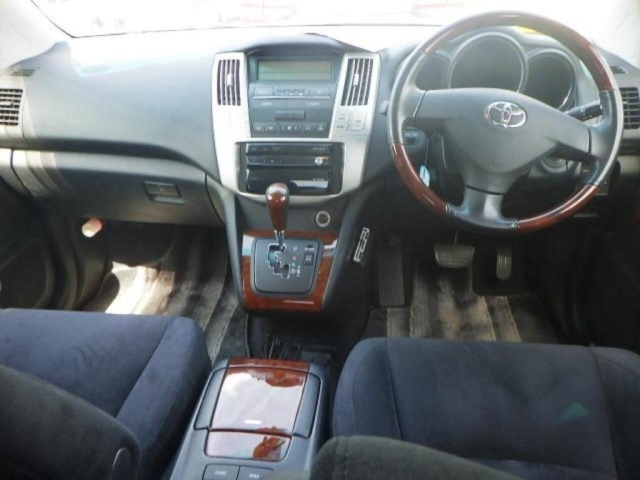 TOYOTA HARRIER 2012
