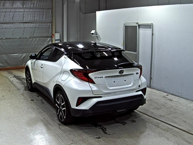 TOYOTA C-HR 2019