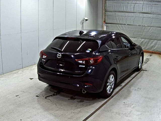 MAZDA AXELA 2016