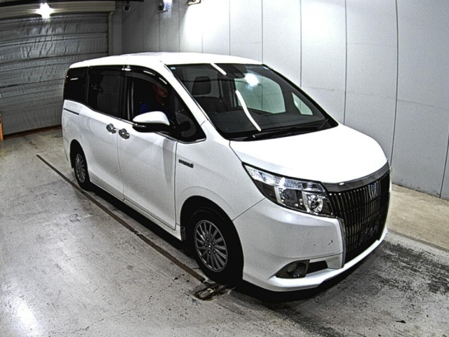 TOYOTA ESQUIRE 2017