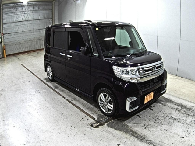 DAIHATSU TANTO 2016