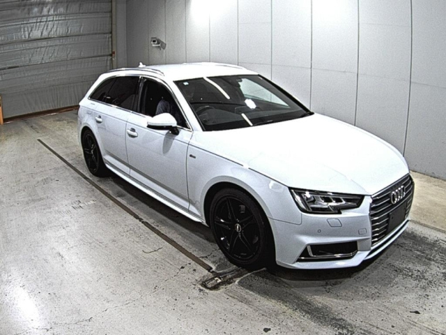 AUDI A4 2016