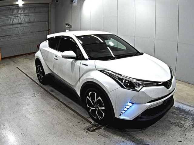 TOYOTA C-HR 2018