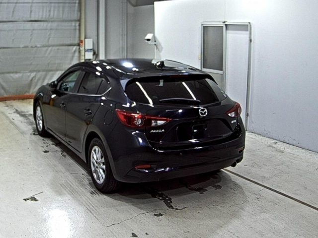 MAZDA AXELA 2016