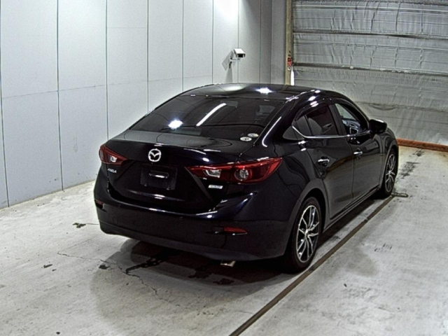 MAZDA AXELA 2019