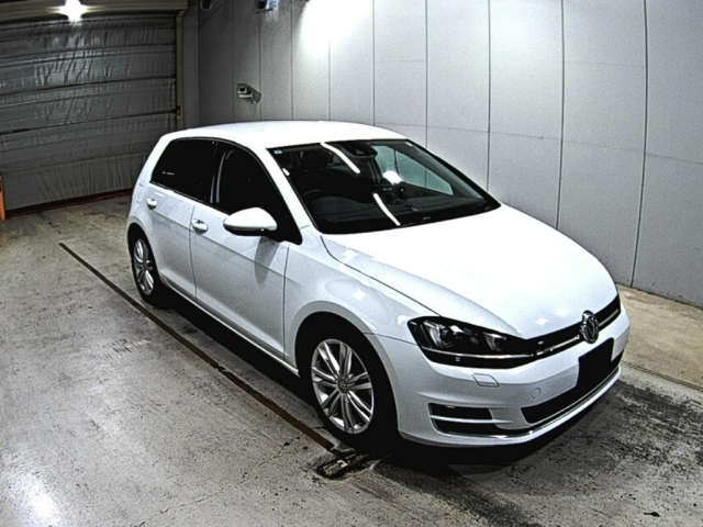 VOLKSWAGEN GOLF 2013