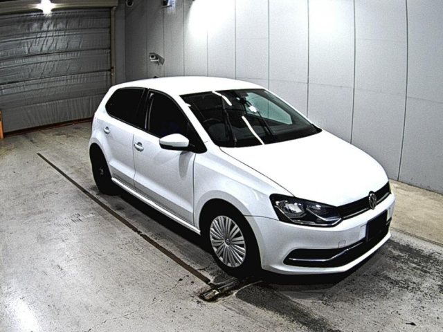 VOLKSWAGEN POLO 2014