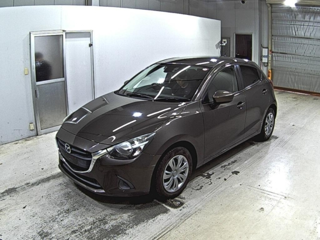 MAZDA DEMIO 2016