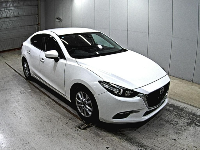 MAZDA AXELA 2018