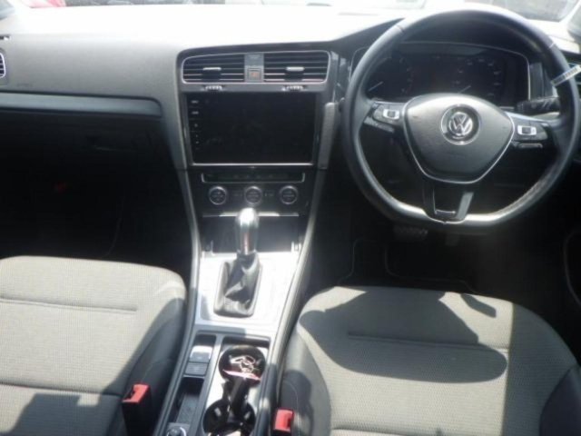 VOLKSWAGEN GOLF 2019
