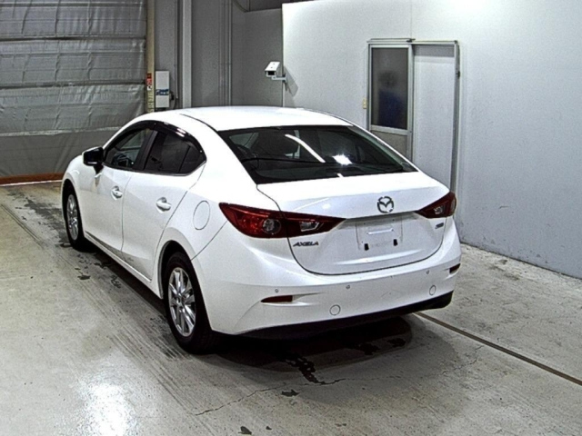 MAZDA AXELA 2018