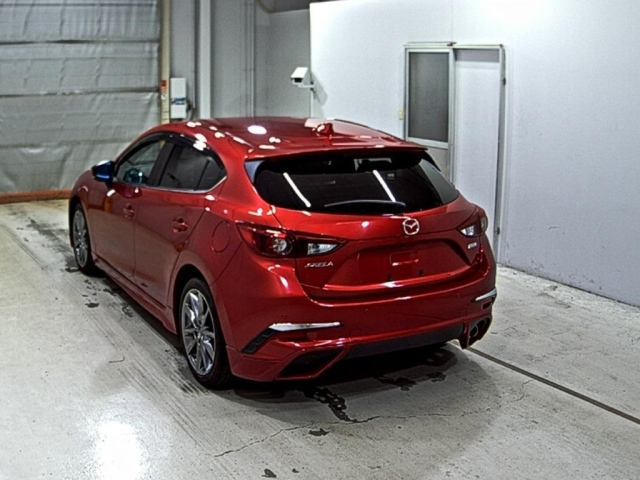 MAZDA AXELA 2016