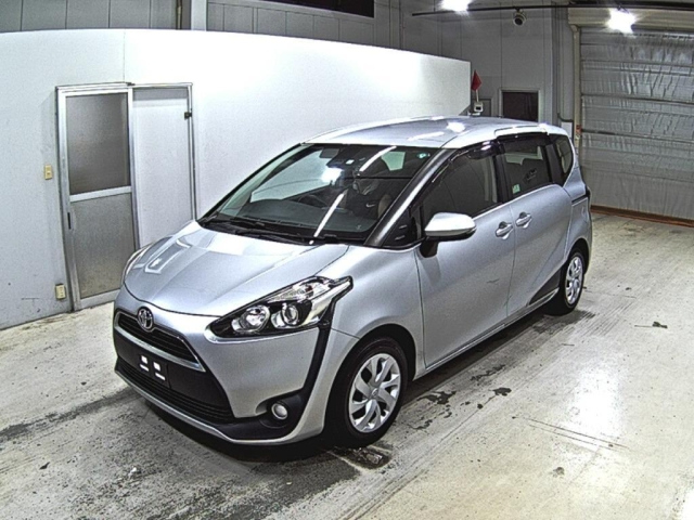 TOYOTA SIENTA 2016