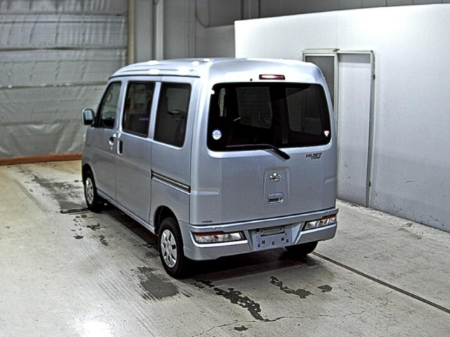 DAIHATSU HIJET VAN 2020