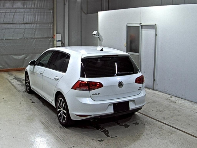 VOLKSWAGEN GOLF 2013
