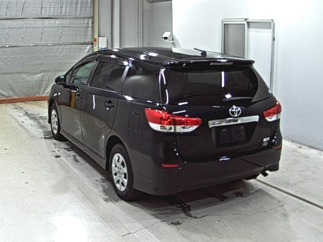 TOYOTA WISH 2011