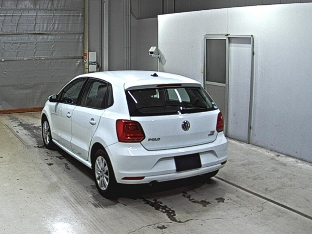 VOLKSWAGEN POLO 2017